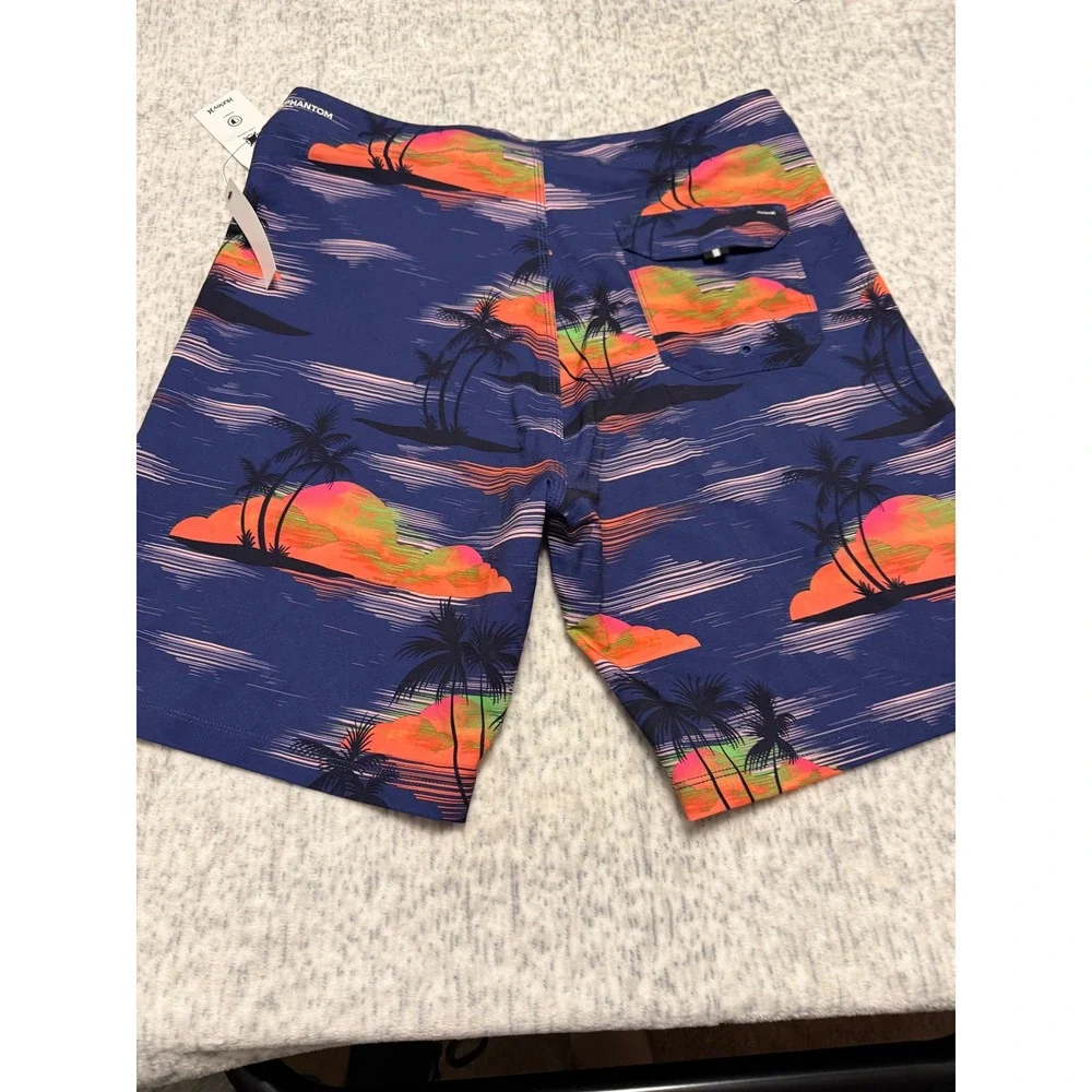 Hurley Phantom Board Shorts Men's Size‎ 32 Swim Trunks Tropical Palm Print NWT